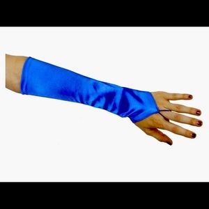 Satin gloves (NWT)